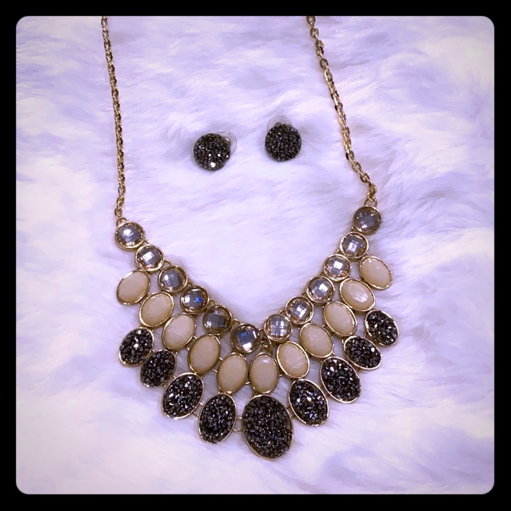 New York and company necklace and earring set